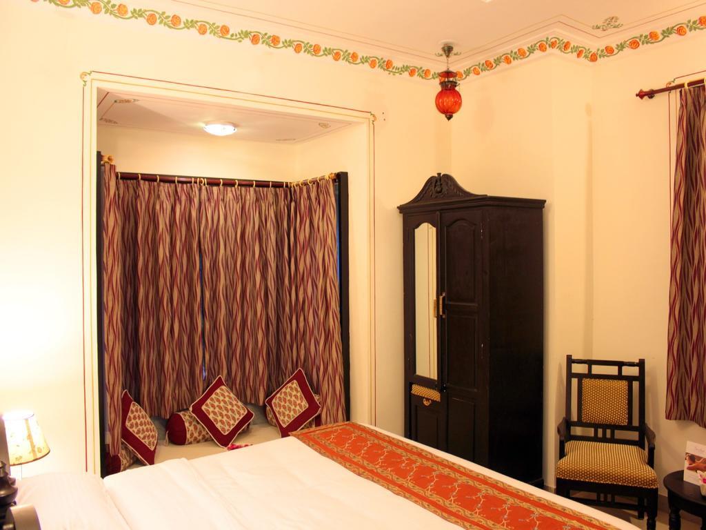 Hotel Mahima Palace Udaipur Buitenkant foto